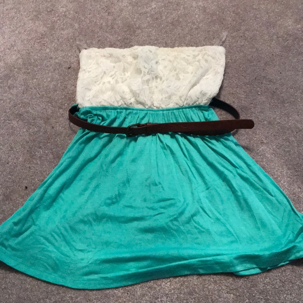 Belted tube top